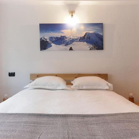 Appartamento Les Granges Des Bossons Chamonix Esterno foto